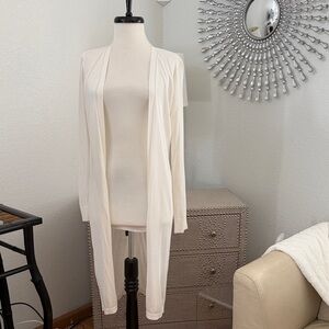 White House Black Market Cream Knit Cardigan